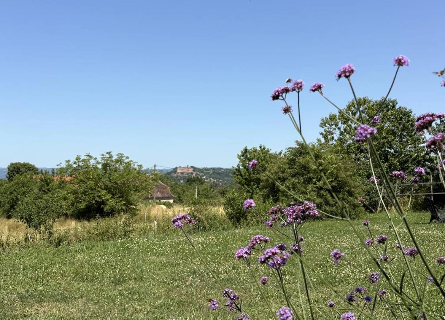 Domaine De Py Bed and Breakfast Loubressac Bed & Breakfast